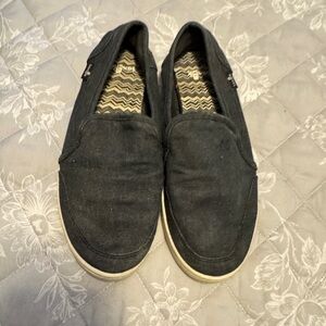 Sanuk Men's Black Slip-On Loafers